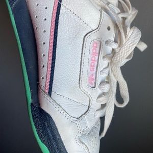 Women’s Adidas Sneakers